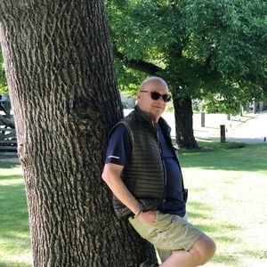 Meet your Posher, Robert